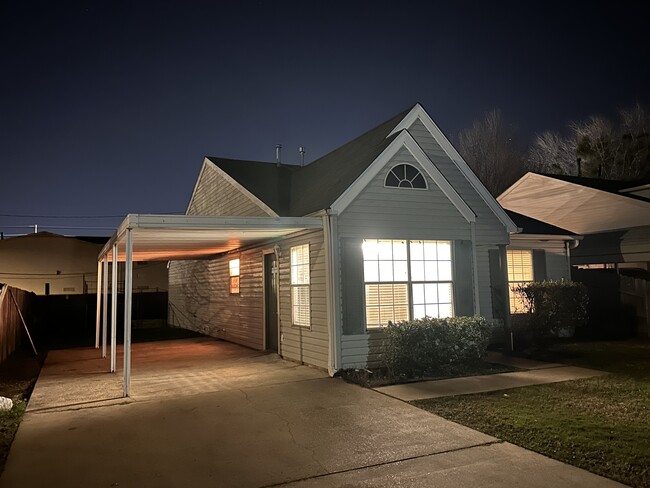 Photo - 4203 Savannah Cir