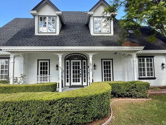 Building Photo - Stunning 4 Bedroom 3 Bath Home in Campbell