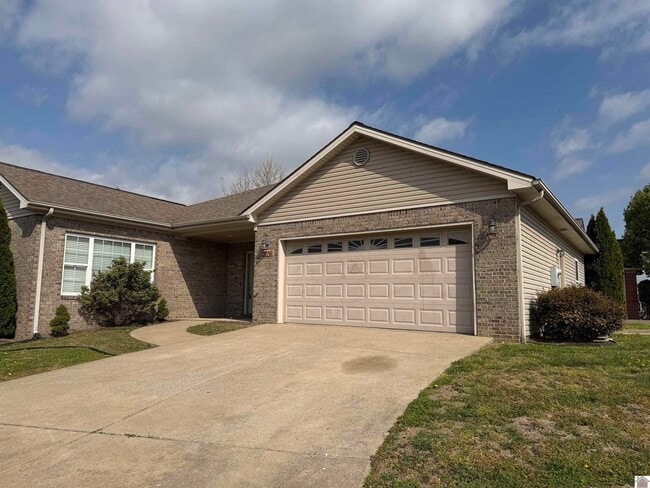 Photo - 2647 Legends Dr