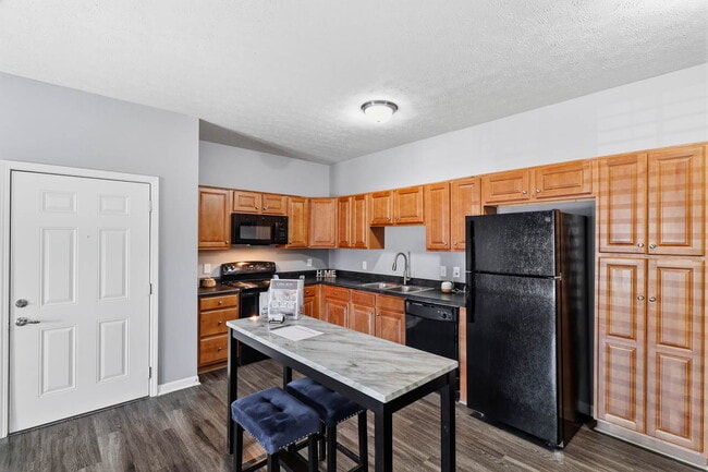 2BR, 1BA
