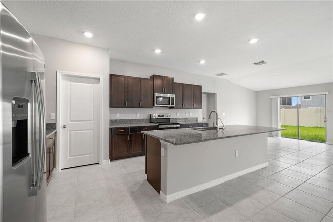 Photo - 16612 Carlton Pond St