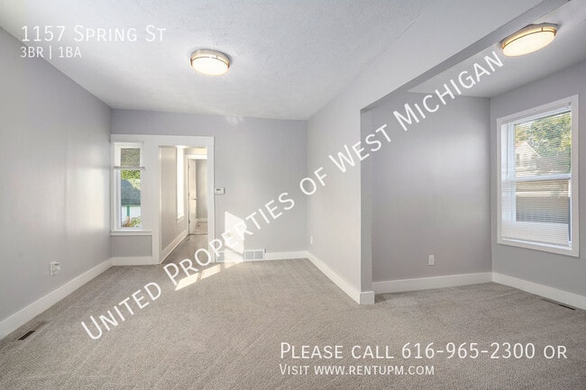 Photo - 1157 Spring St