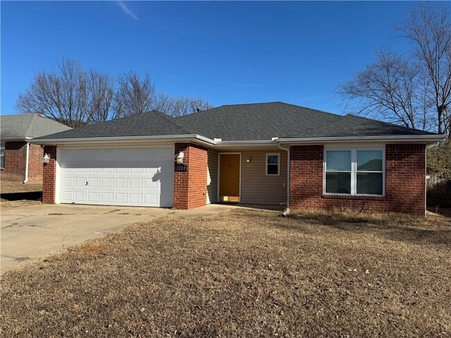 Building Photo - 1160 S Jasmine Ln