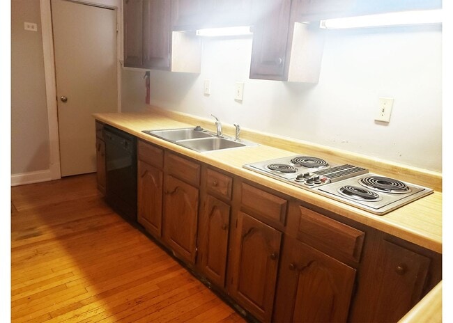 Photo - 3204 Bishop St