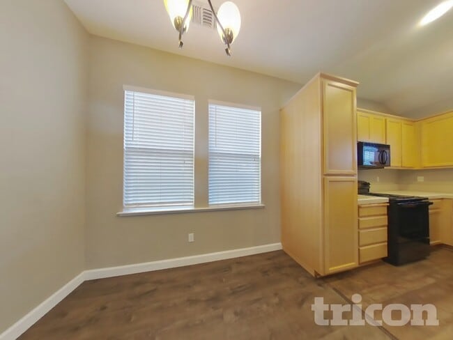 Photo - 5518 Savage Ave