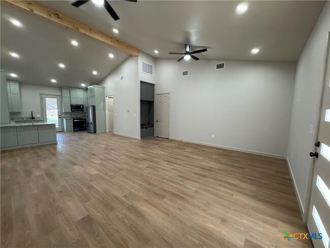 Photo - 318 Warehouse Rd