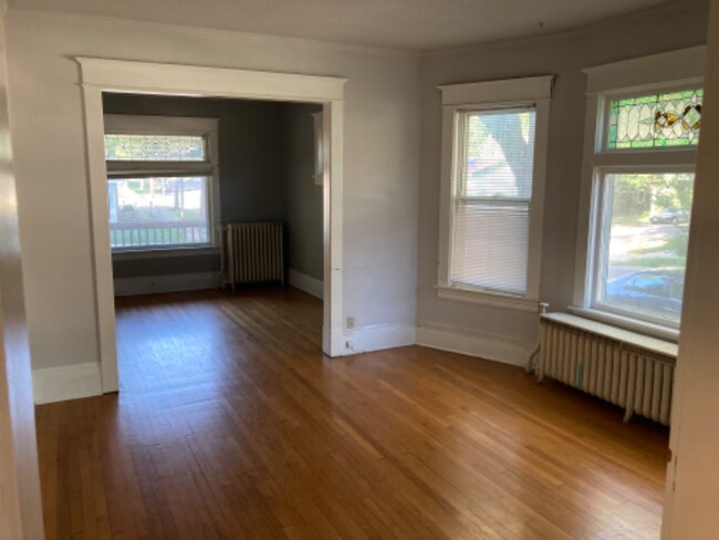 Photo - 293 W Robie St Unidad 1