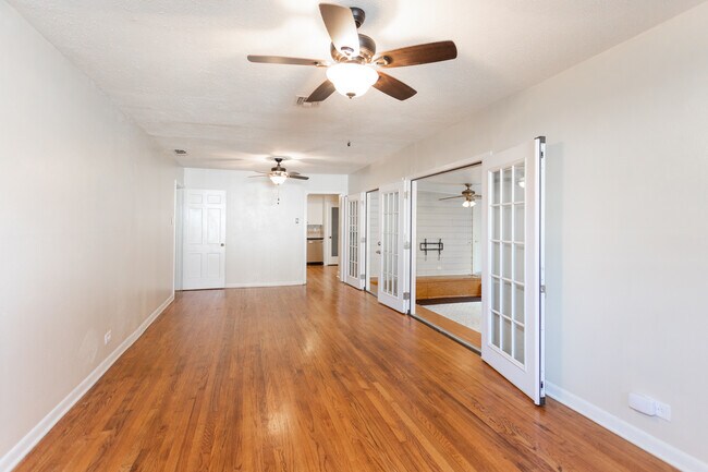Photo - 349 Irvington Dr