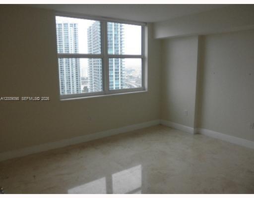 Photo - 31 SE 5th St Unidad 2807
