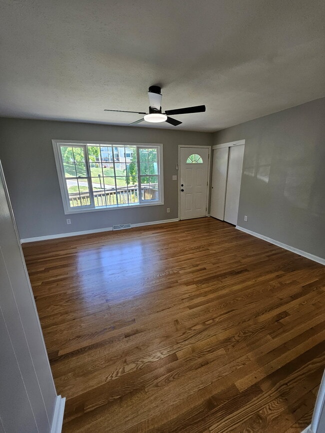 Photo - 19 Hy Vu Dr
