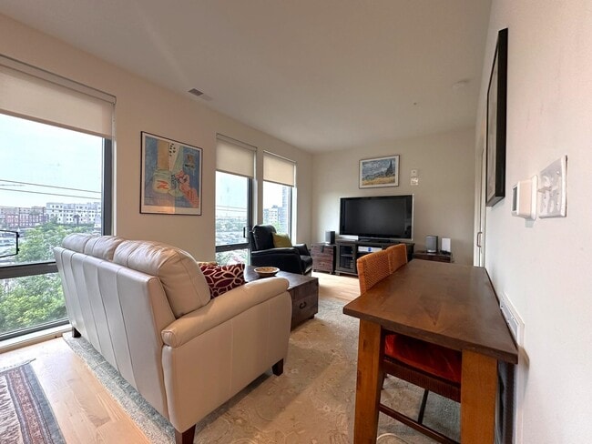 Photo - 400 CLAREMONT Ave Unit 3089