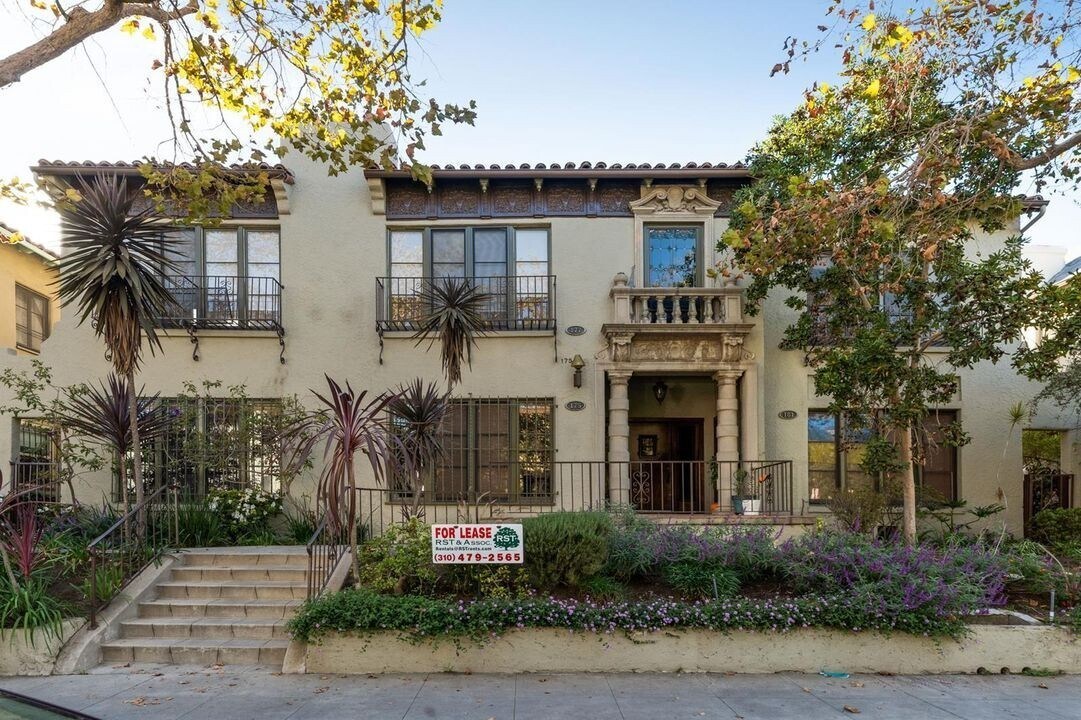 Photo - 175-181 N. Sycamore Avenue,