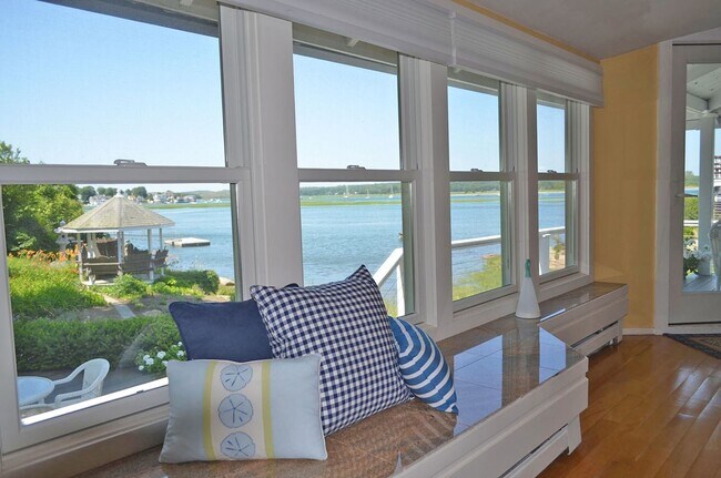 Photo - Waterfront Winter Rental: Sunset Cove (Utilities Included)