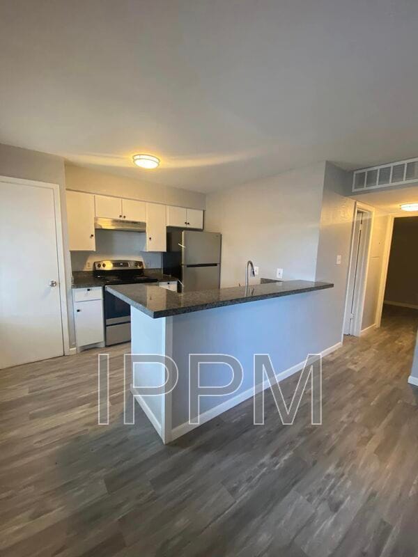 Building Photo - 910 E Adams Ave Rental