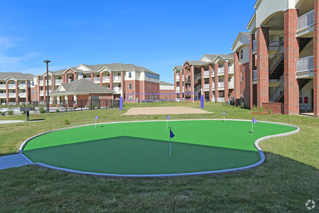 The Links at Manhattan Apartments - Manhattan, KS | ForRent.com