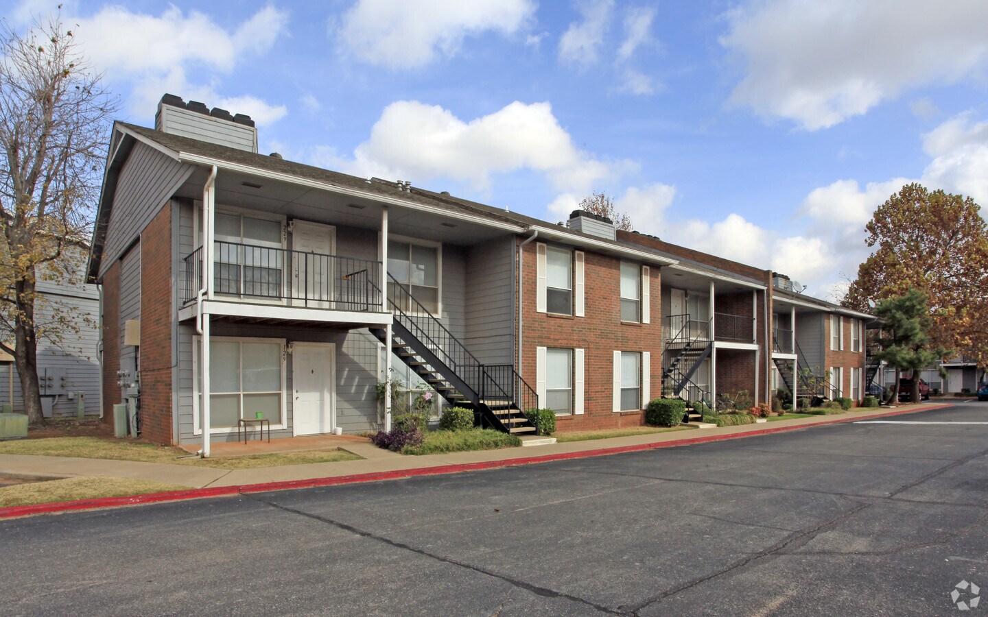 Meadow Glen Apartments - Meadow Glen Apartments