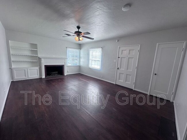 Photo - 1610 W College Ave