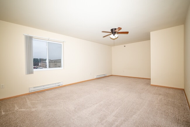 Photo - Berry Pointe Luxury Apartments