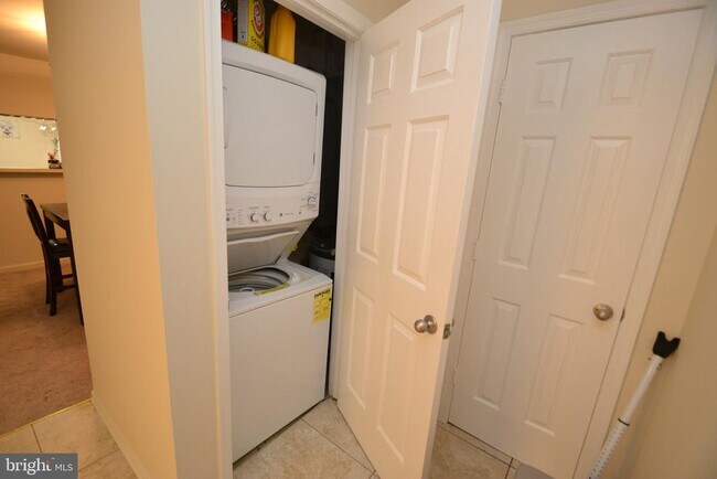 Photo - 11713 Karbon Hill Ct Apartment Unit G