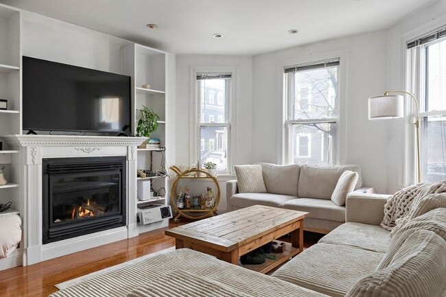 Photo - 257 E St Unit 1