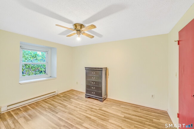 Photo - 364 Colonial Ave Unidad 7B