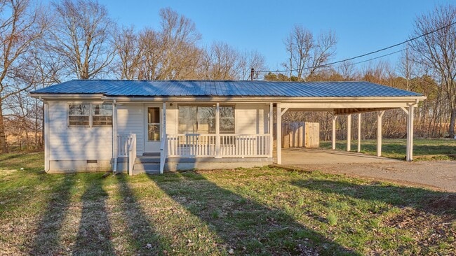 Coming Soon: 2BR house in country setting. (Please speak with us before applying) - Coming Soon: 2BR house in country setting. (Please speak with us before applying)
