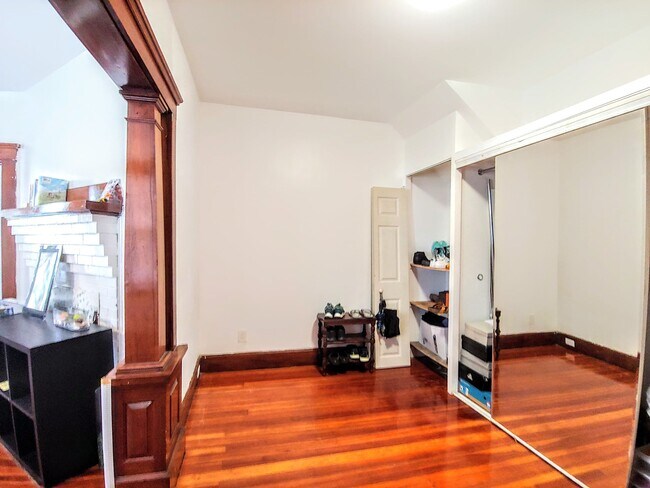 Photo - 49 Flynt St Unidad 1