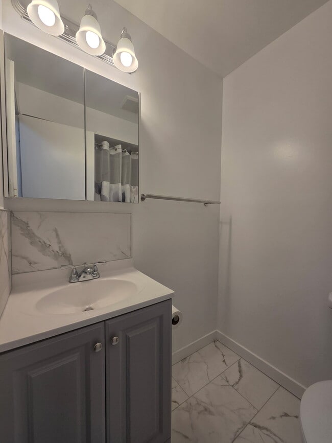 Photo - 1724 Rachael St