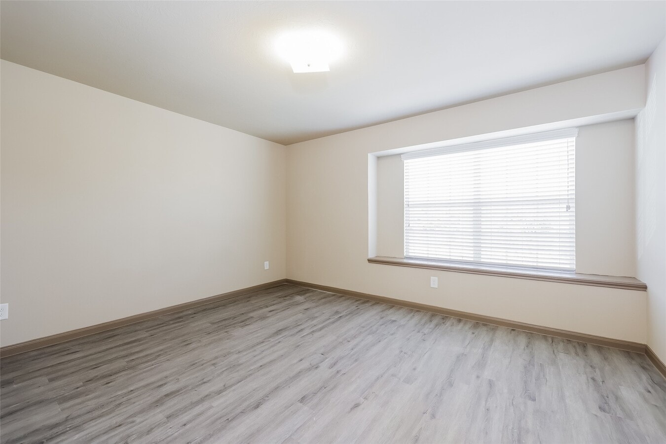 Photo - 2410 Connors Path Ct