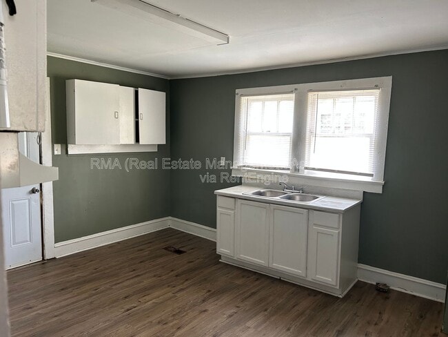 Photo - 1202 Pleasant Ave