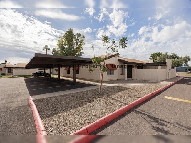 Photo - 2141 E Kirkland Ln