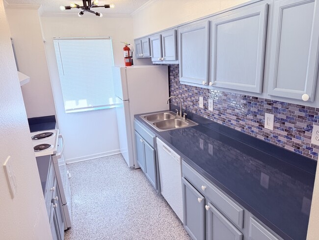 Photo - 6519 W Newberry Rd