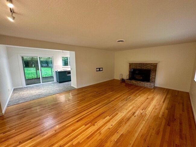 Photo - Spacious 4 Bedroom House on Banner Lava Cap Rd