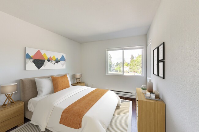 Photo - 2701 High Street