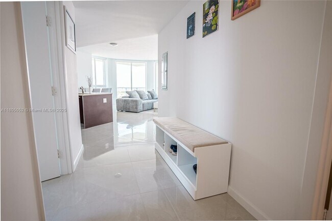 Photo - 1900 N Bayshore Dr Unidad 1918 Rental