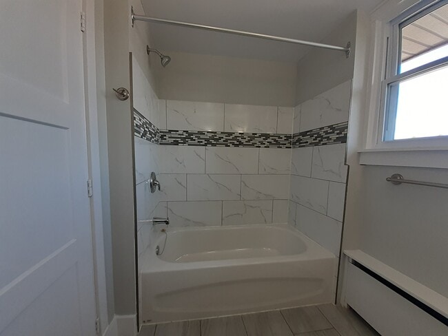 Photo - 281 Frontenac St Unit 2