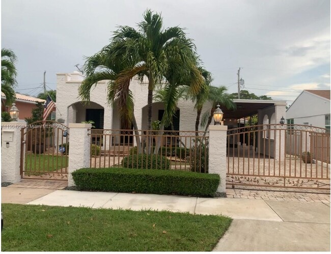 Building Photo - 2271 SW 25th St Unit 2271