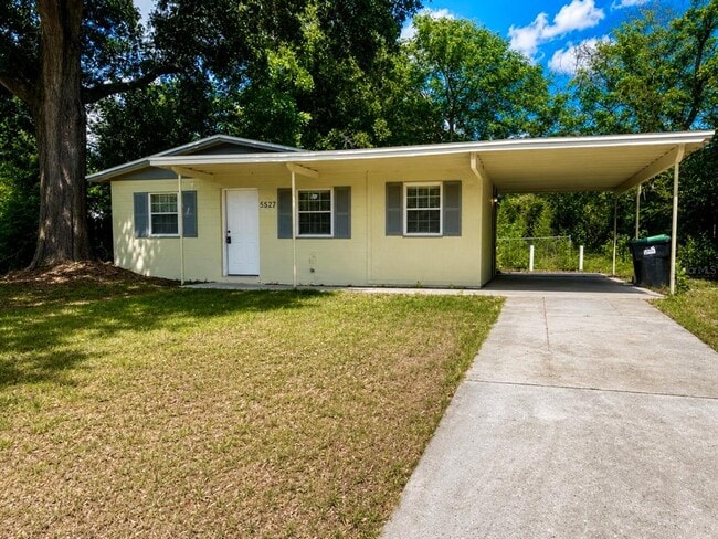 Building Photo - 5527 Bryson Dr