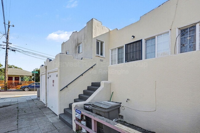 Photo - 3953 Angelo Ave