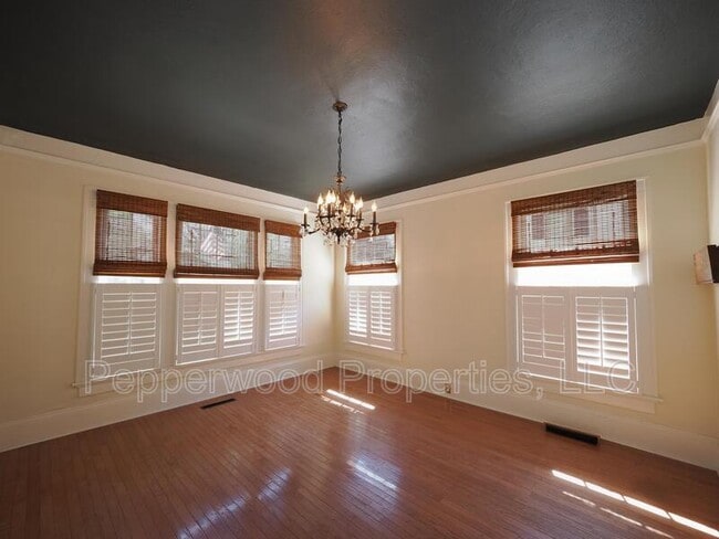 Photo - 544 S Irwin Ave