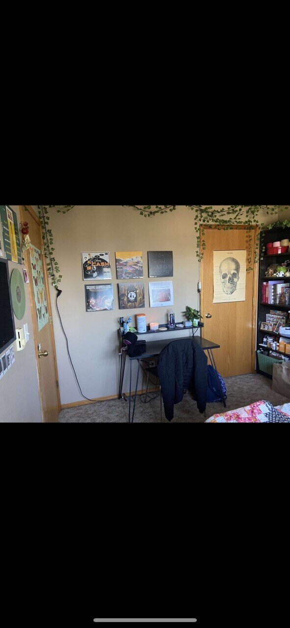 Photo - Steps from Campus, Minutes to Downtown – 4BR Apartment on N Forest St | Pre-Leasing July 2026 Unit #102