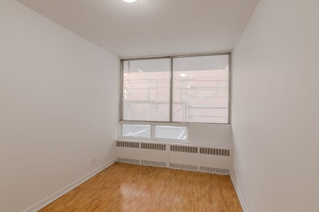 Photo - 1975 Maisonneuve Blvd W Unité 209