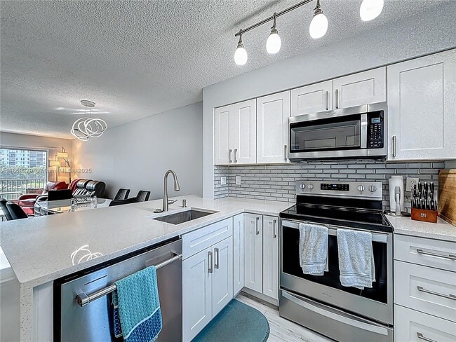 Photo - 2228 N Cypress Bend Dr Unit 303