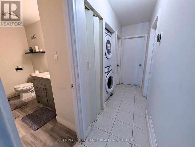 Photo - 19 Ascot Ave