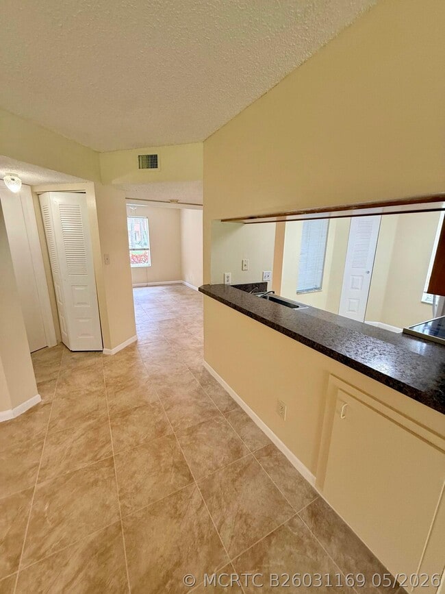 Photo - 1142 Coral Club Dr Unit 1142