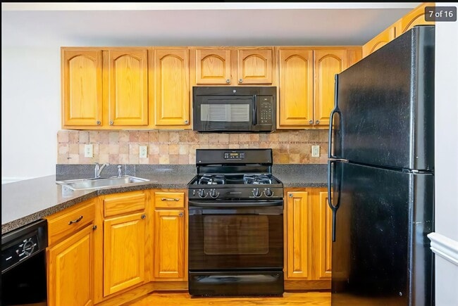 Photo - 725 Jefferson St Unit 25