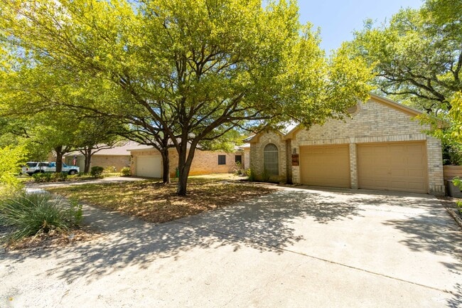 Photo - 8209 Forest Heights Ln