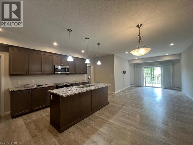 Photo - 206 Jessica Cres