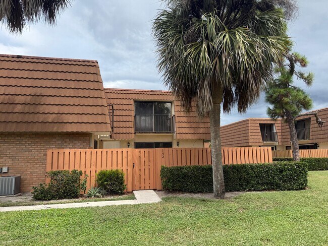 Photo - 152 Heritage Way