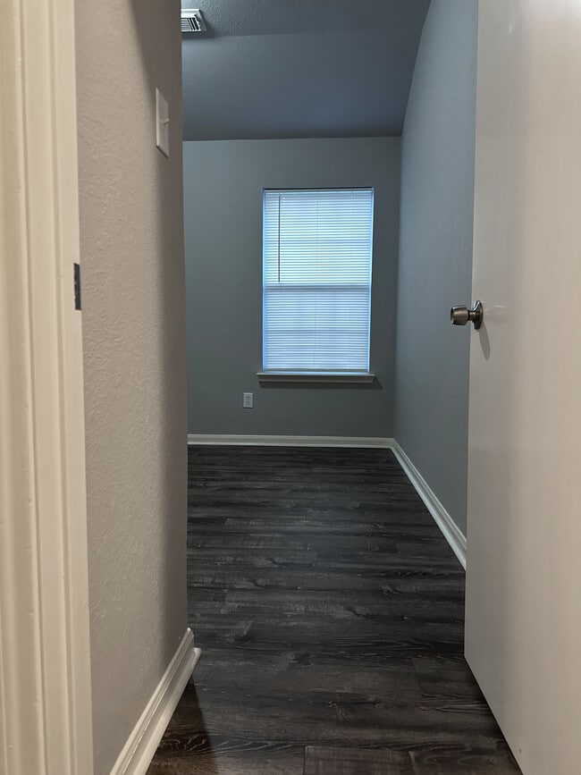 Photo - 8007 Arbury Glen Ln